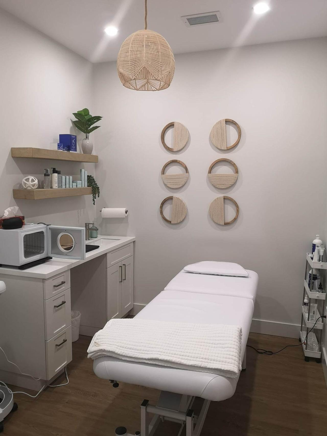 BRIGHT Eye Spa & Medical Aesthetics
