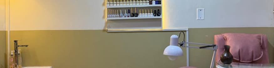 Lizzy Nails & CO