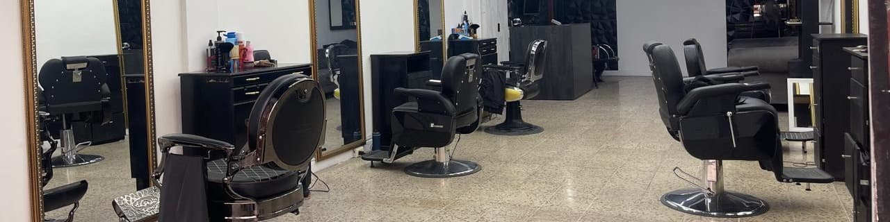 Dinastía Martínez Cervantes salón y barbería