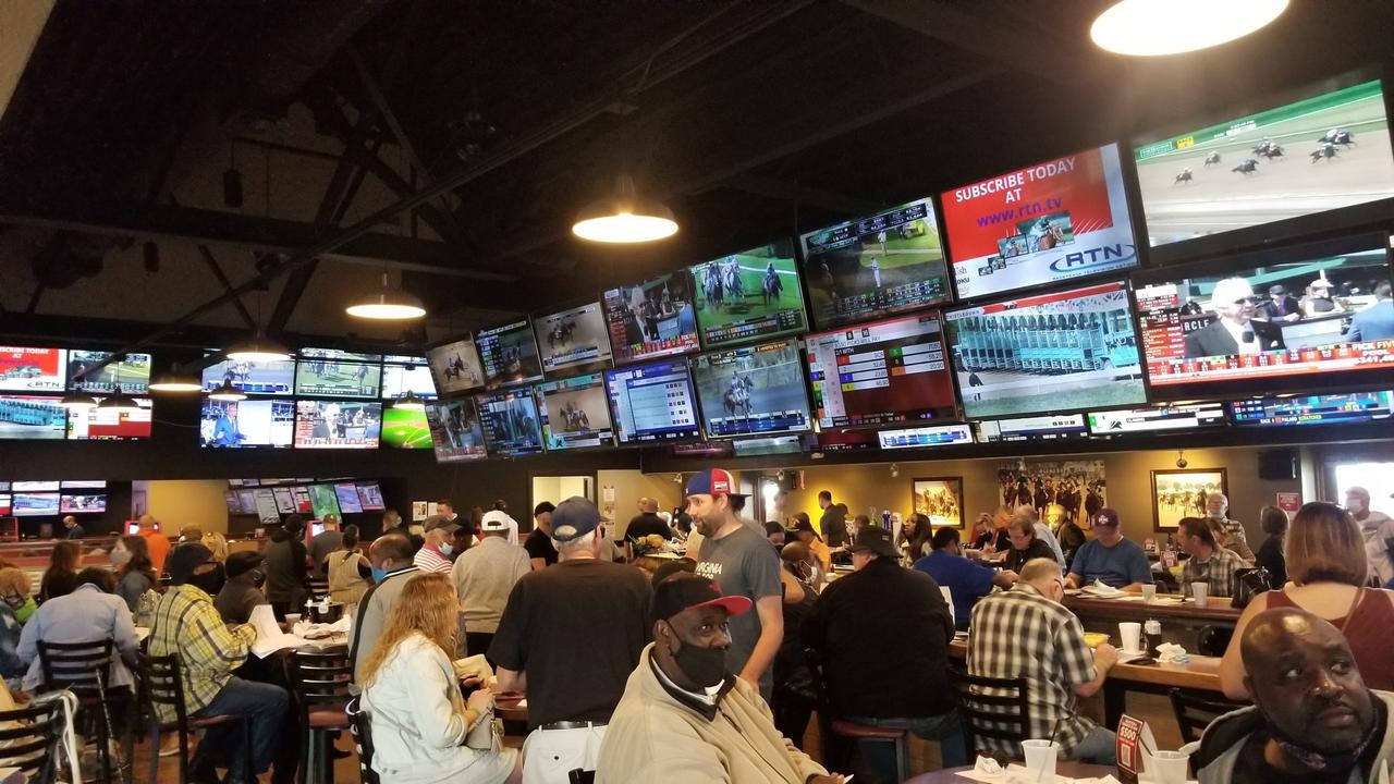 Club Hawthorne Crestwood & PointsBet Sportsbook