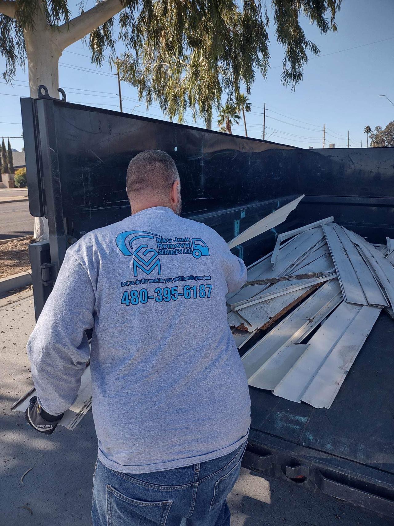 M & G junk removal services LLC