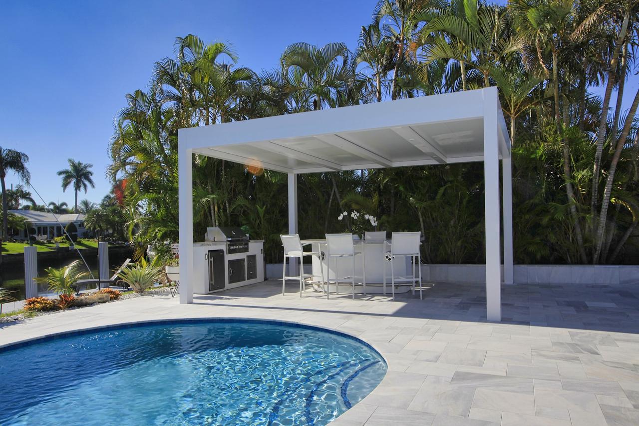 Zinga's Power Pergola of Sarasota