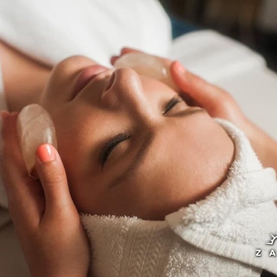 Quartz Stone Eye Treatment