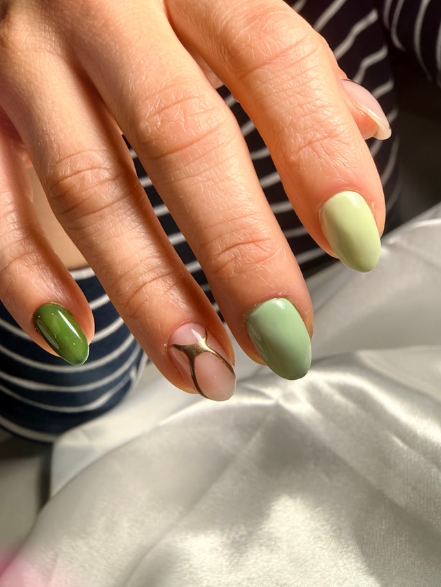Gel manicure