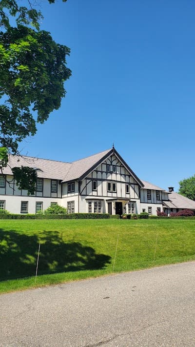 Bloomfield Charter Township city landmark